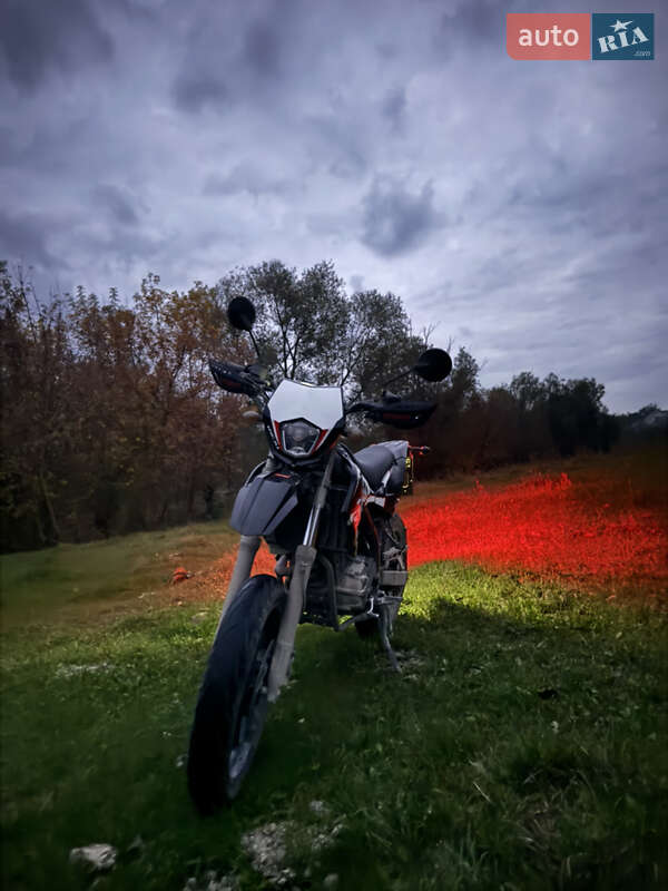 Грузовые мотороллеры, мотоциклы, скутеры, мопеды Rieju MRT 2022 в Черновцах