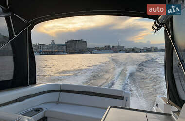 Моторная яхта Rinker 280 2007 в Киеве