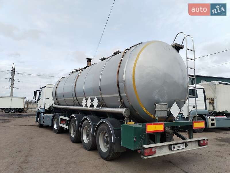 Цистерна напівпричіп Rinnen S-NA 1997 в Олександрії