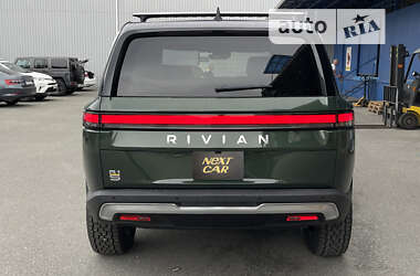 Внедорожник / Кроссовер Rivian R1S 2023 в 