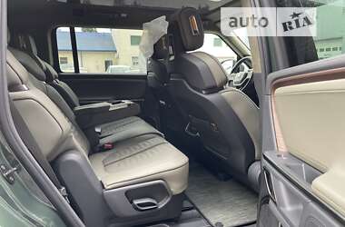 Внедорожник / Кроссовер Rivian R1S 2023 в 