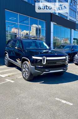 Внедорожник / Кроссовер Rivian R1S 2024 в Киеве