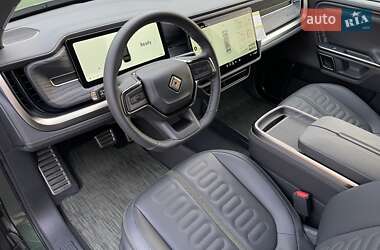 Внедорожник / Кроссовер Rivian R1S 2024 в 