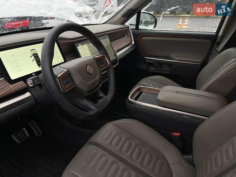 Внедорожник / Кроссовер Rivian R1S 2023 в Луцке