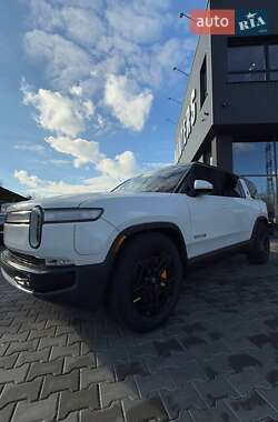 Внедорожник / Кроссовер Rivian R1S 2023 в Киеве