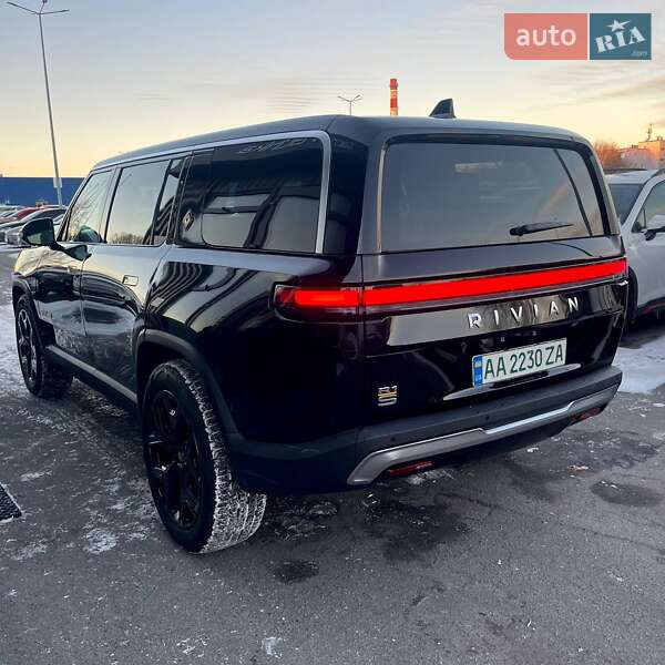Внедорожник / Кроссовер Rivian R1S 2023 в Днепре
