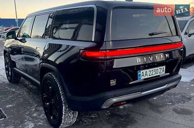 Позашляховик / Кросовер Rivian R1S 2023 в Дніпрі