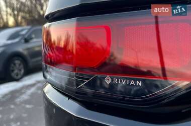 Позашляховик / Кросовер Rivian R1S 2023 в Дніпрі