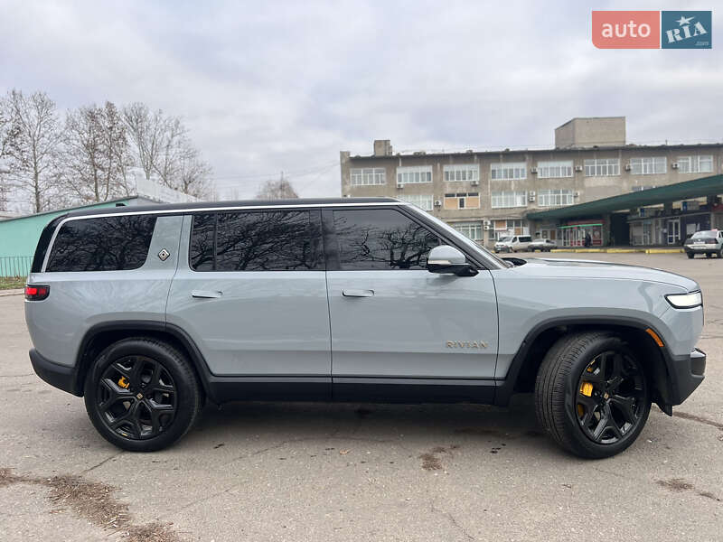 Позашляховик / Кросовер Rivian R1S 2023 в Миколаєві фото 3 Позашляховик / Кросовер Rivian R1S 2023 в Миколаєві