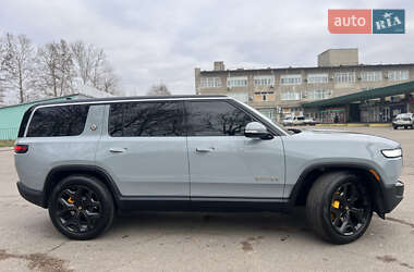 Позашляховик / Кросовер Rivian R1S 2023 в Миколаєві