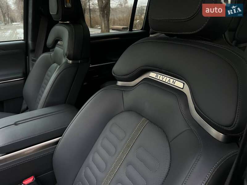 Позашляховик / Кросовер Rivian R1S 2023 в Харкові