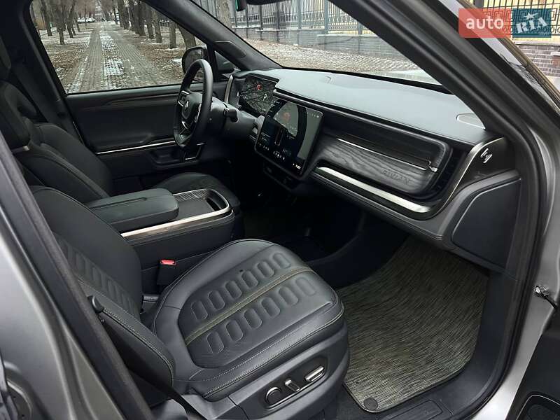Позашляховик / Кросовер Rivian R1S 2023 в Харкові