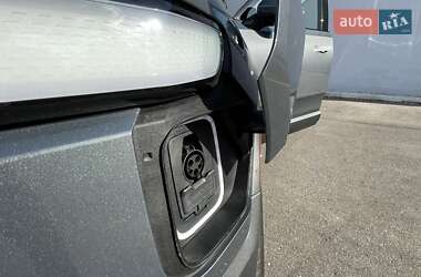 Внедорожник / Кроссовер Rivian R1S 2023 в 