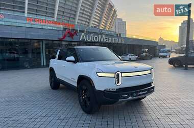 Внедорожник / Кроссовер Rivian R1S 2022 в Киеве