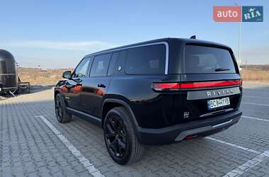 Внедорожник / Кроссовер Rivian R1S 2024 в 