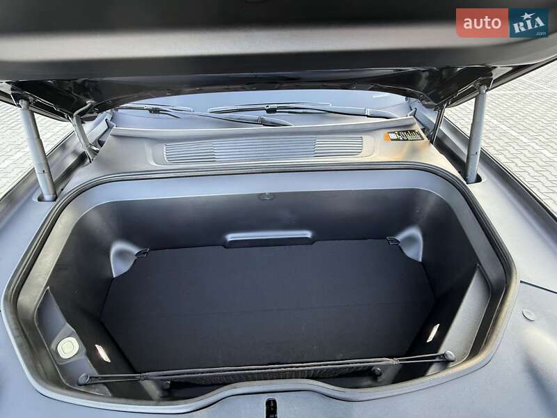 Позашляховик / Кросовер Rivian R1S 2024 в Львові