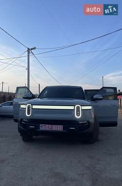 Внедорожник / Кроссовер Rivian R1S 2023 в 