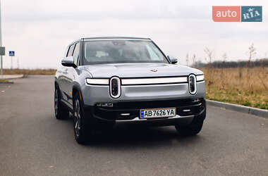 Внедорожник / Кроссовер Rivian R1S 2024 в 