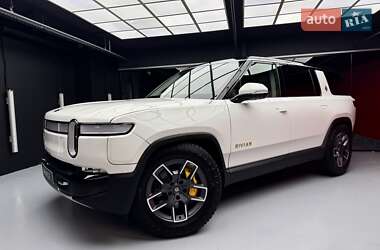 Внедорожник / Кроссовер Rivian R1S 2023 в 