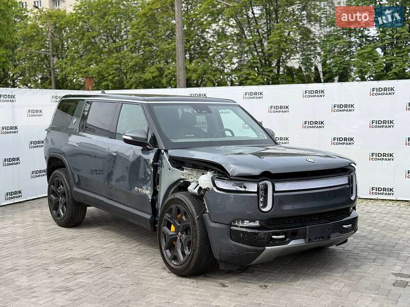 Внедорожник / Кроссовер Rivian R1S 2023 в Луцке