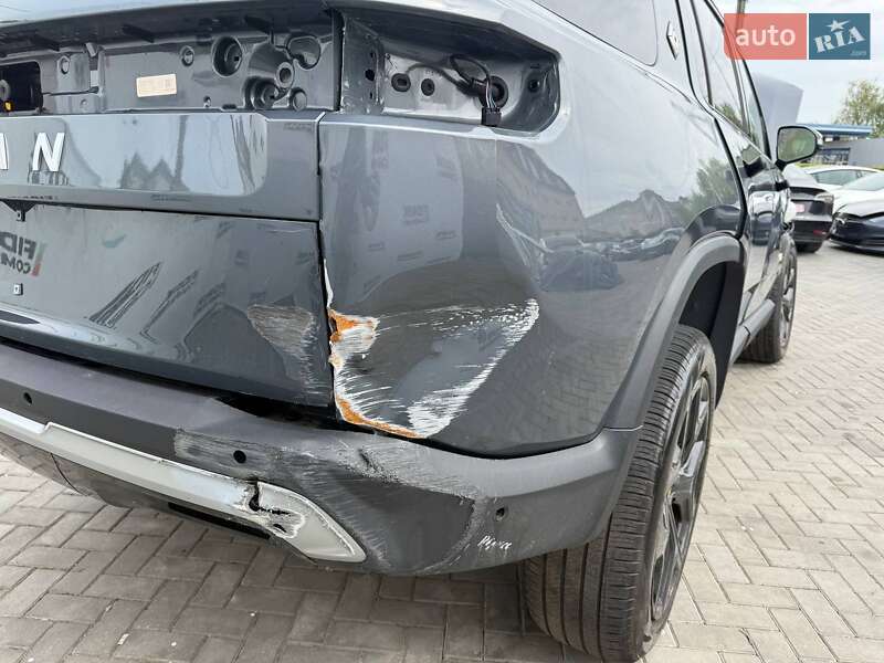 Внедорожник / Кроссовер Rivian R1S 2023 в Луцке