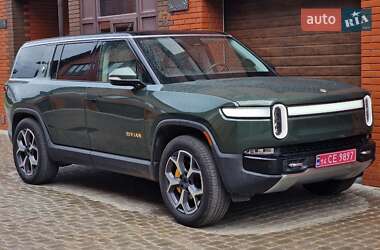 Внедорожник / Кроссовер Rivian R1S 2023 в 