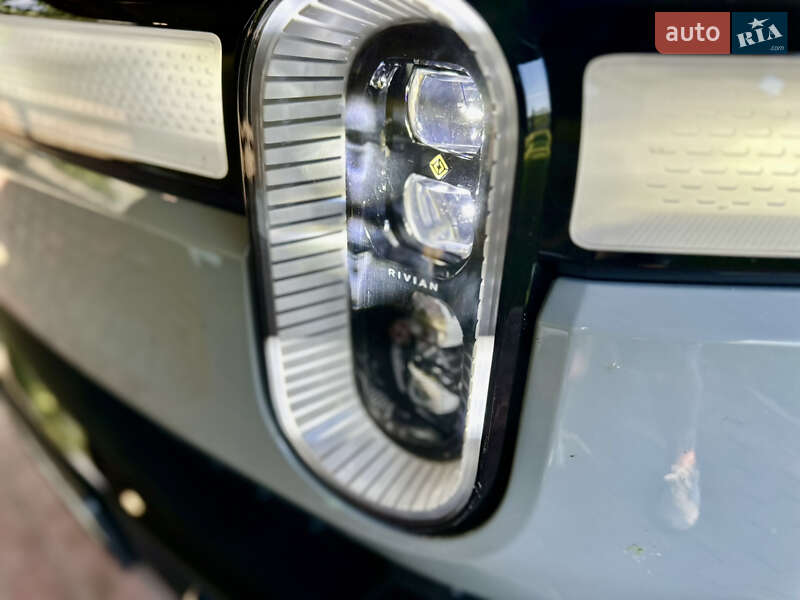 Позашляховик / Кросовер Rivian R1S 2023 в Києві