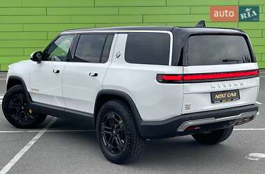 Внедорожник / Кроссовер Rivian R1S 2022 в 
