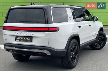 Внедорожник / Кроссовер Rivian R1S 2022 в 