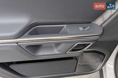 Внедорожник / Кроссовер Rivian R1S 2022 в 