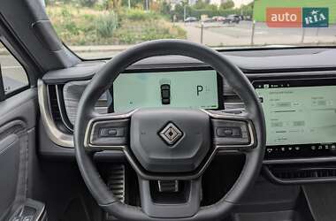 Внедорожник / Кроссовер Rivian R1S 2022 в 