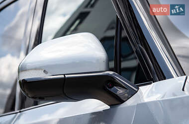 Пікап Rivian R1S 2022 в 