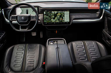 Пікап Rivian R1S 2022 в 