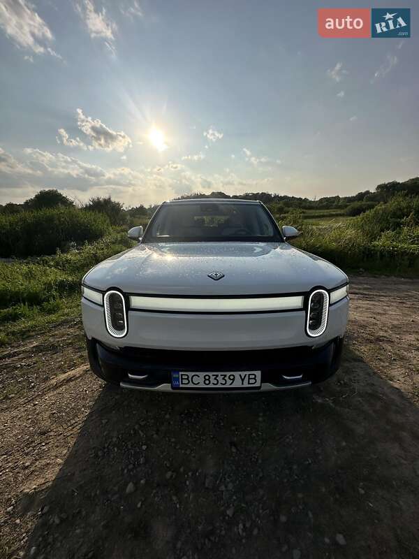 Внедорожник / Кроссовер Rivian R1S 2023 в Львове