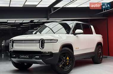Внедорожник / Кроссовер Rivian R1S 2022 в Киеве