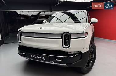 Внедорожник / Кроссовер Rivian R1S 2022 в 