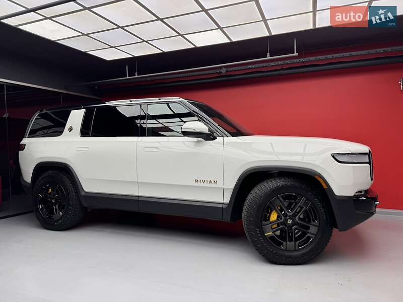 Внедорожник / Кроссовер Rivian R1S 2022 в Киеве