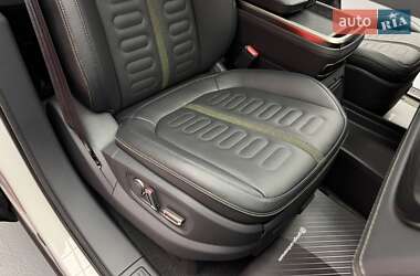 Внедорожник / Кроссовер Rivian R1S 2022 в 