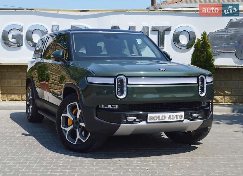 Rivian R1S 2023