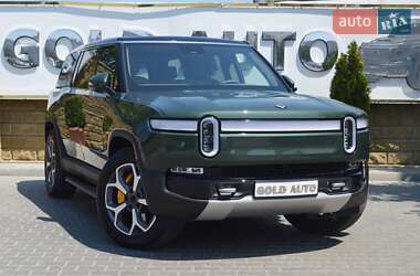 Позашляховик / Кросовер Rivian R1S 2023 в 
