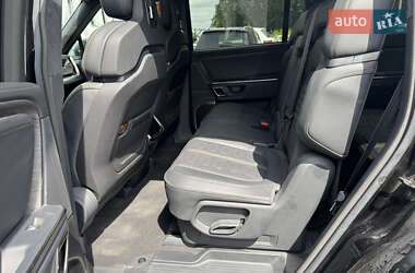 Позашляховик / Кросовер Rivian R1S 2023 в 