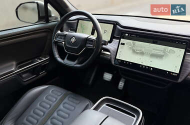 Внедорожник / Кроссовер Rivian R1S 2023 в 
