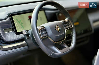 Внедорожник / Кроссовер Rivian R1S 2023 в 