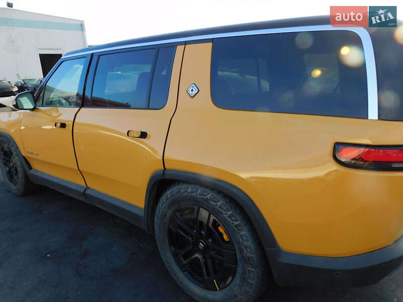 Позашляховик / Кросовер Rivian R1S 2023 в Києві