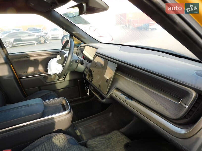 Позашляховик / Кросовер Rivian R1S 2023 в Києві