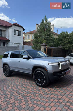Внедорожник / Кроссовер Rivian R1S 2025 в 