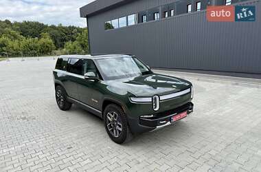 Позашляховик / Кросовер Rivian R1S 2023 в 