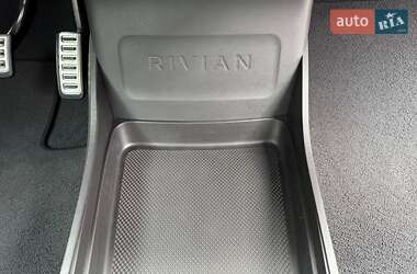 Позашляховик / Кросовер Rivian R1S 2023 в 