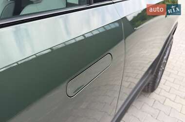 Позашляховик / Кросовер Rivian R1S 2023 в 