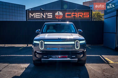 Позашляховик / Кросовер Rivian R1S 2023 в 